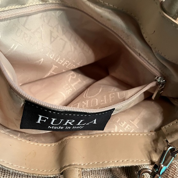 Furla woven tote with Dust bag - Picture 10 of 10